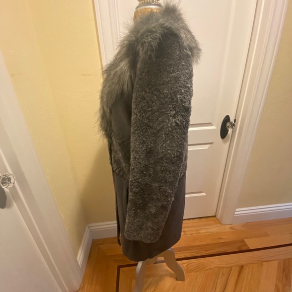 NWT ELIE TAHARI GORGEOUS FAUX FUR COAT - Picture 3 of 11